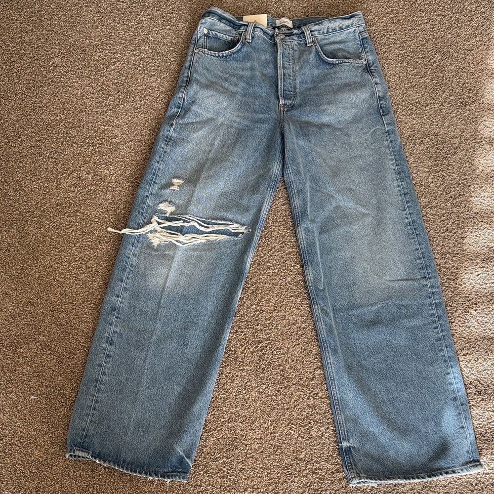 Citizens of humanity Ayla baggy jeans. Never been worn stage attached.